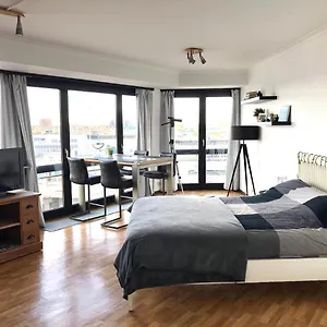 https://cosy-modern-studio-with-an-awesome-view-of-ostend.hotelsghent.com